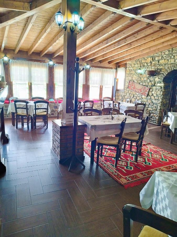 Guva Mangalem Restaurant 3* Berat